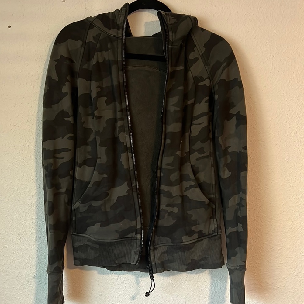 Lululemon full zip scuba 6